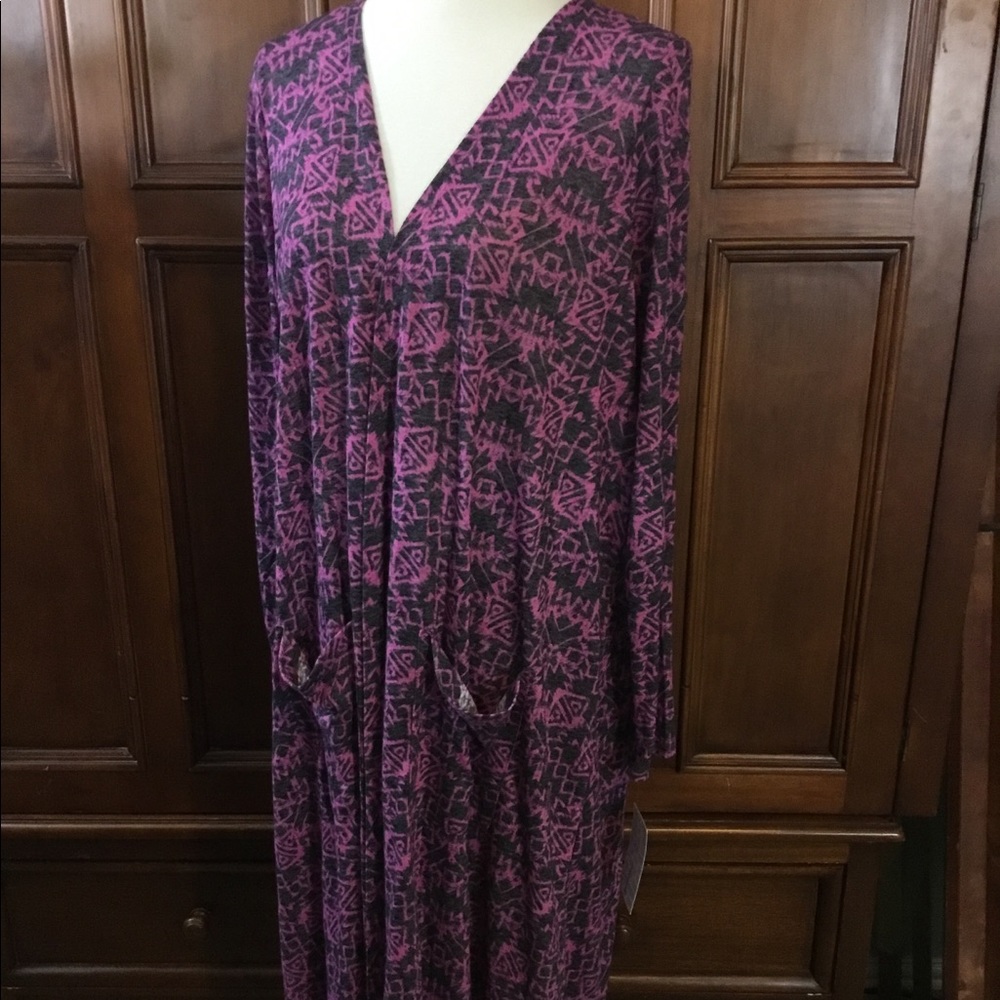Womens LuLaRoe Sarah Size L Gray With Pink